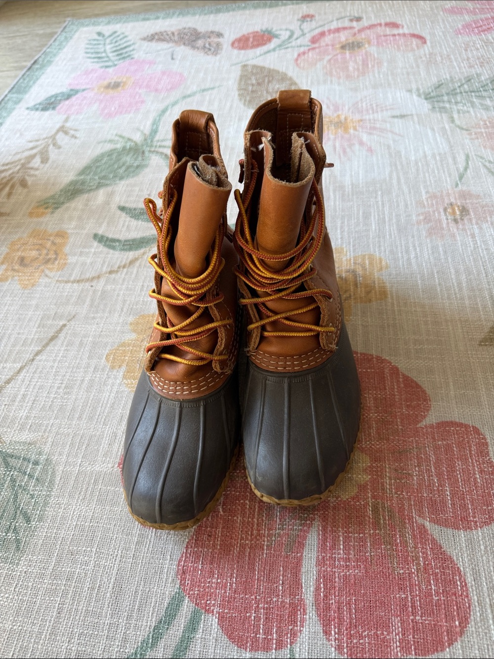 L.L. Bean Bean Boots Insulated Size 6 - Picture 2 of 5